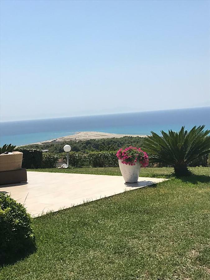 Villa Aegean Pearl à Possidi Extérieur photo
